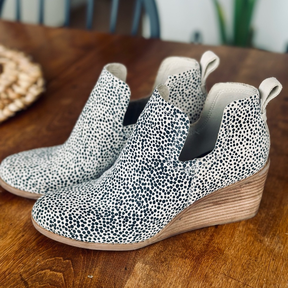 TOMS Ankle Boots / Wedges